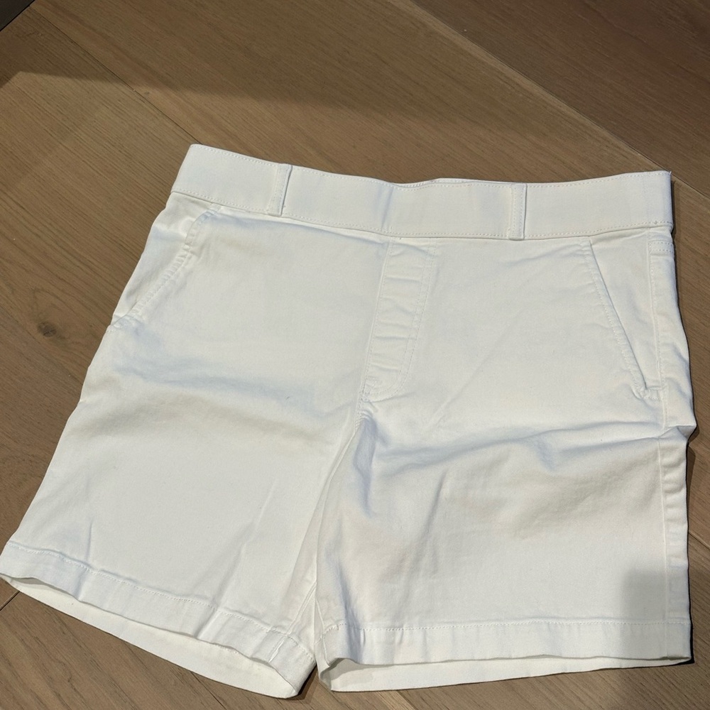 Gloria Vanderbilt Women's White Shorts - Picture 3 of 10